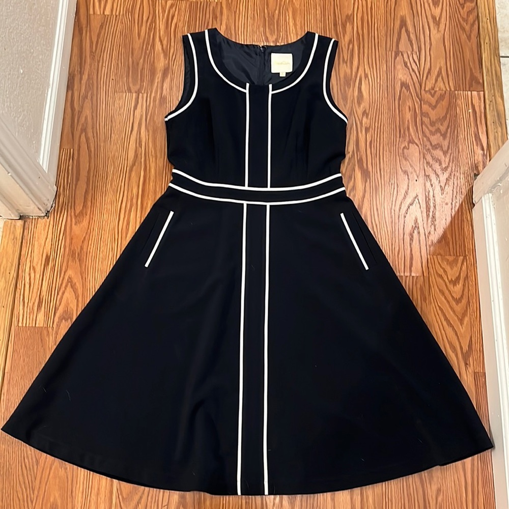 ModCloth black with white piping dress size L